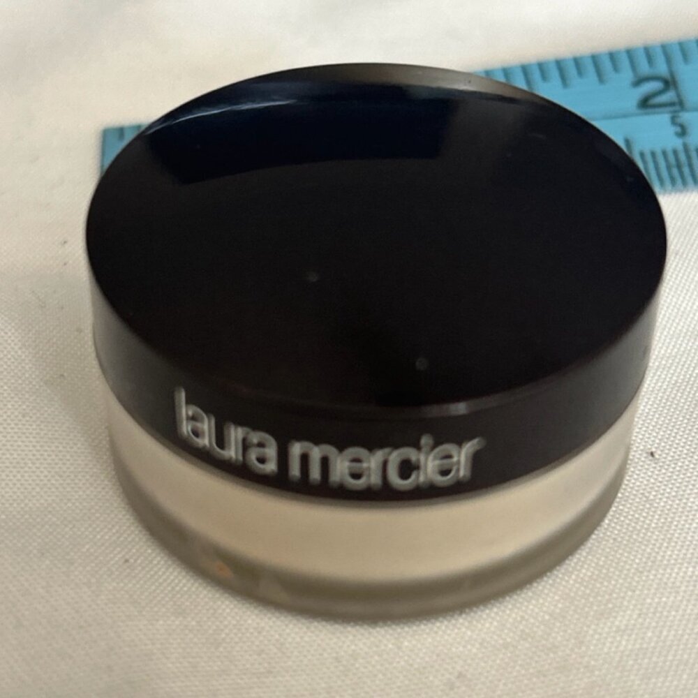 Laura Mercier Translucent Loose Setting Powder .12 Oz New